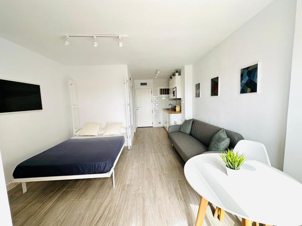 Modern White Appartamento *